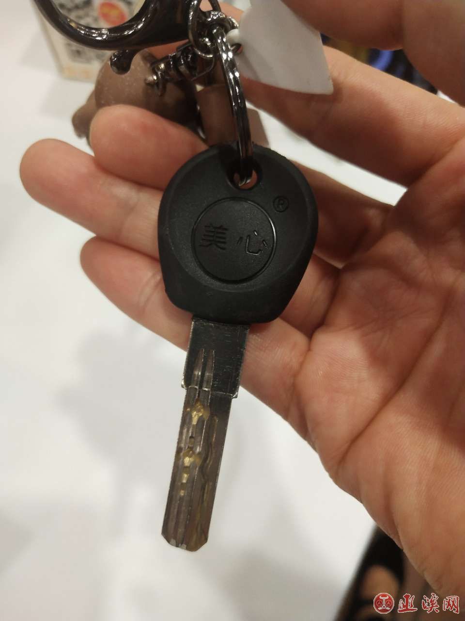 【失物招领】捡到美心门钥匙,请在麦香基领取哦!